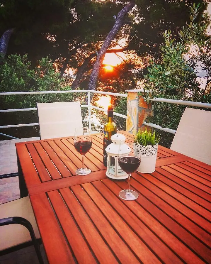 O Sole Apartment With Private Beach Donji Okrug